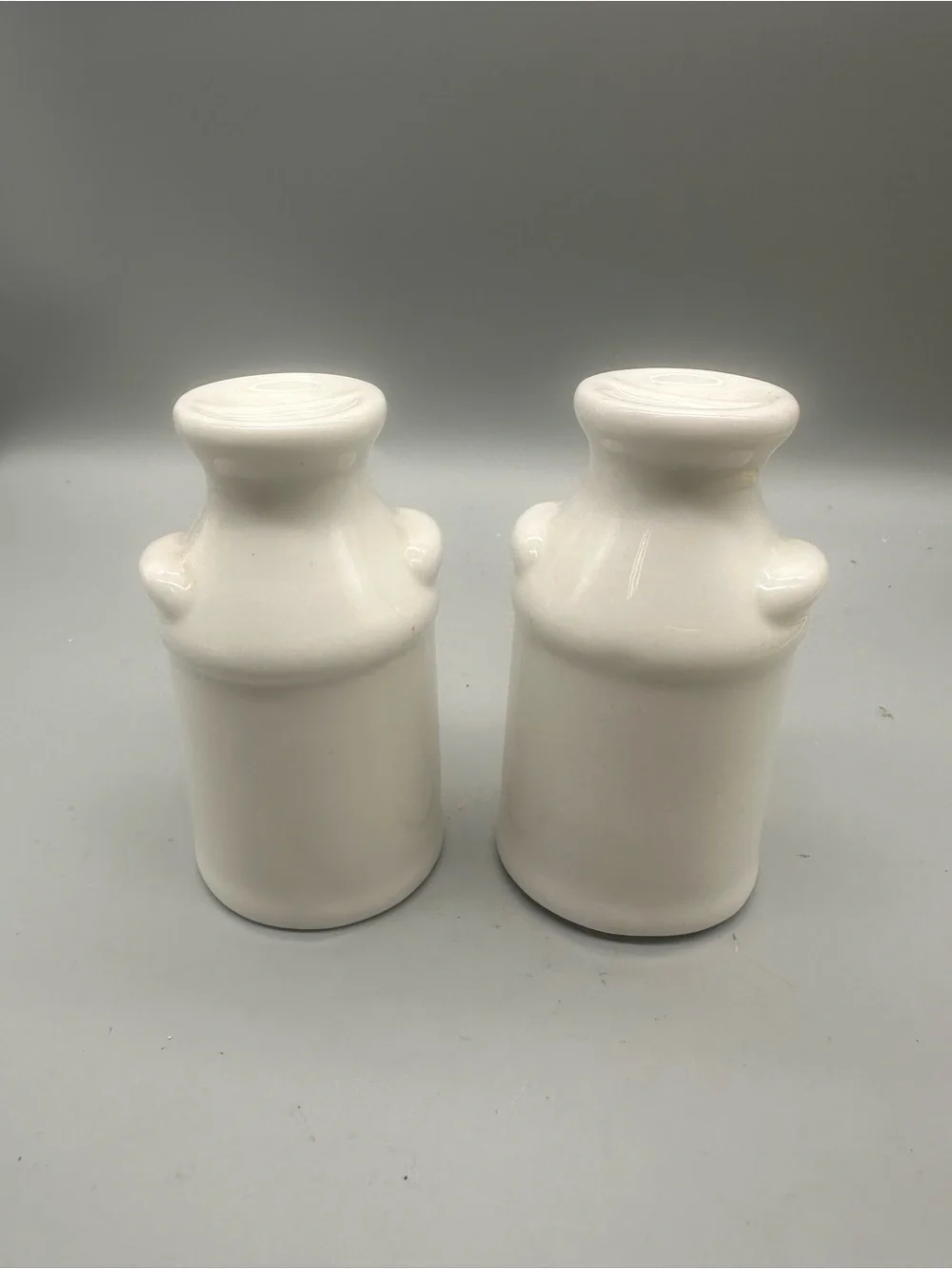White Ceramic Rooster Salt & Pepper Shaker Set - Classic Farmhouse
